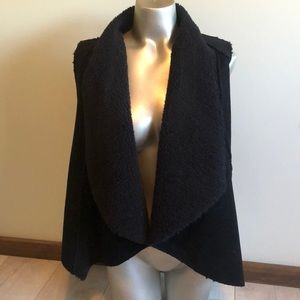 Black Sherpa size medium INC vest.